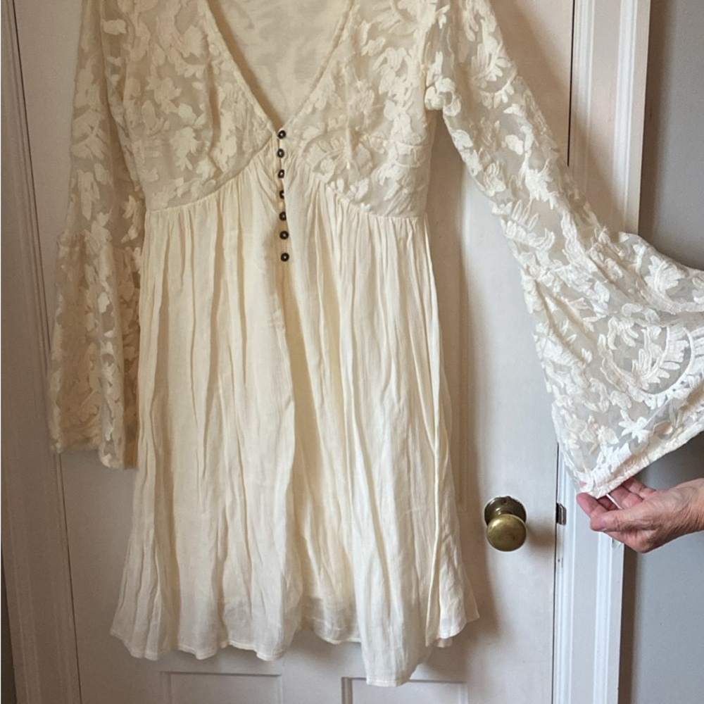 Xhilaration Cream Lace Dress